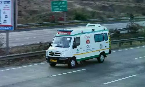NHAI Sets 10-minute Deadline For Highway Ambulances, Rs 10,000 Penalty For Delay NHAI Sets 10-minute Deadline For Highway Ambulances, Rs 10,000 Penalty For Delay