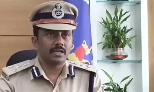 UP Labourer Held In Kalaburagi Over Alleged Anti-National Social Media Links UP Labourer Held In Kalaburagi Over Alleged Anti-National Social Media Links