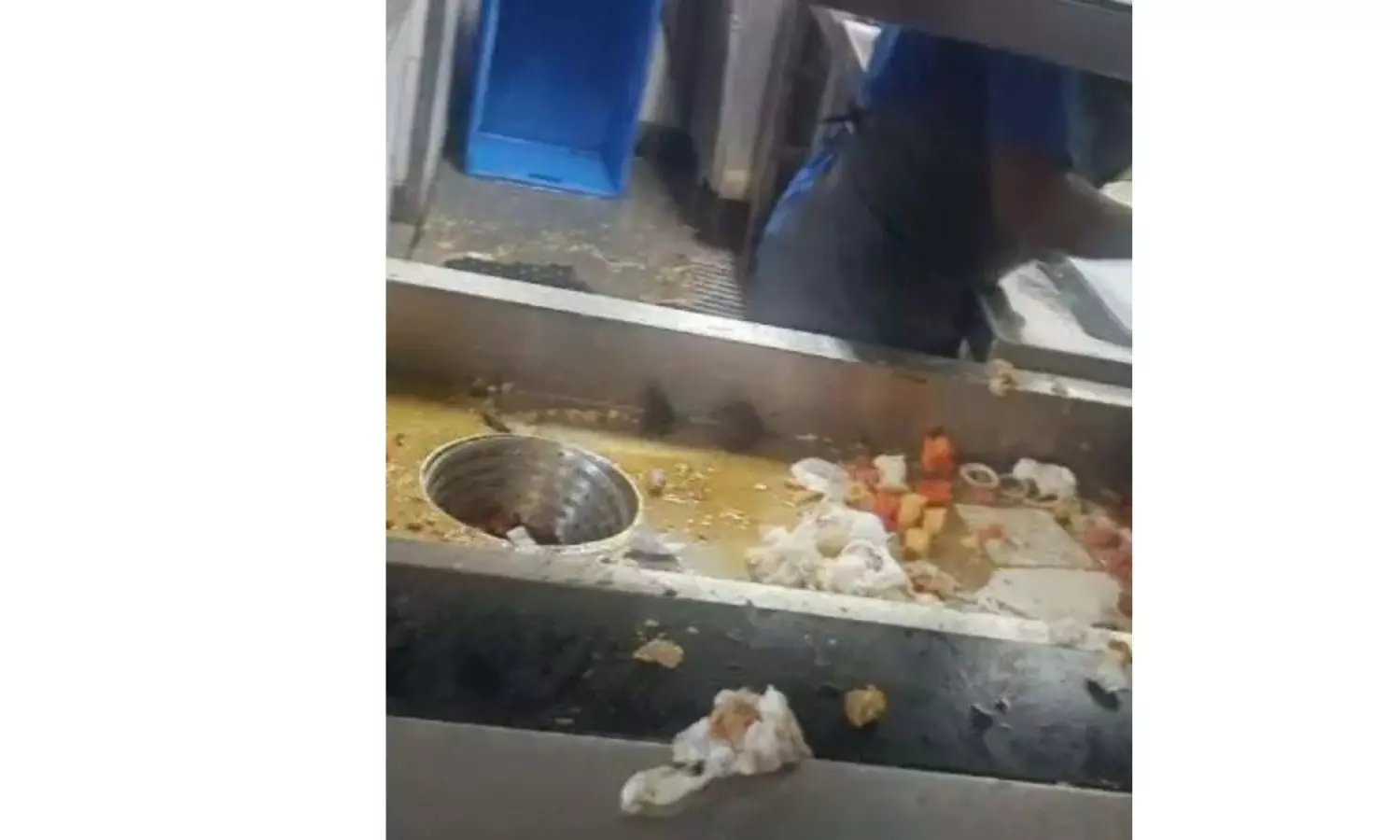 Food Safety Rules Violated at Wacky Wok Cloud Kitchen In Kondapur Food Safety Rules Violated at Wacky Wok Cloud Kitchen In Kondapur