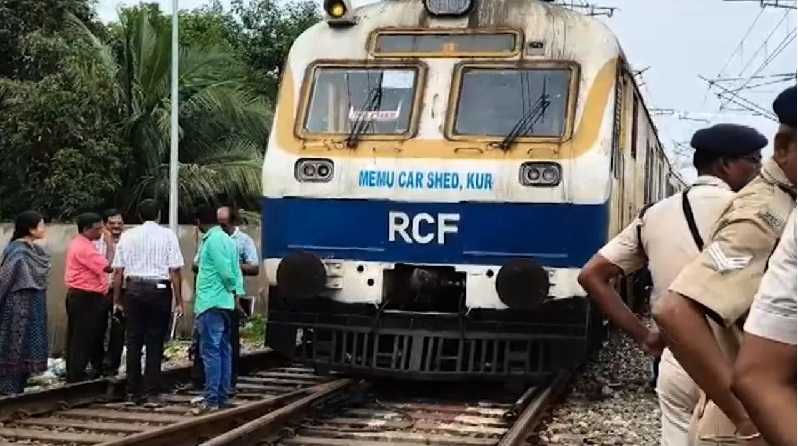 Odisha: MEMU Engine Derails Near Puri Station, Passengers Escape Unhurt