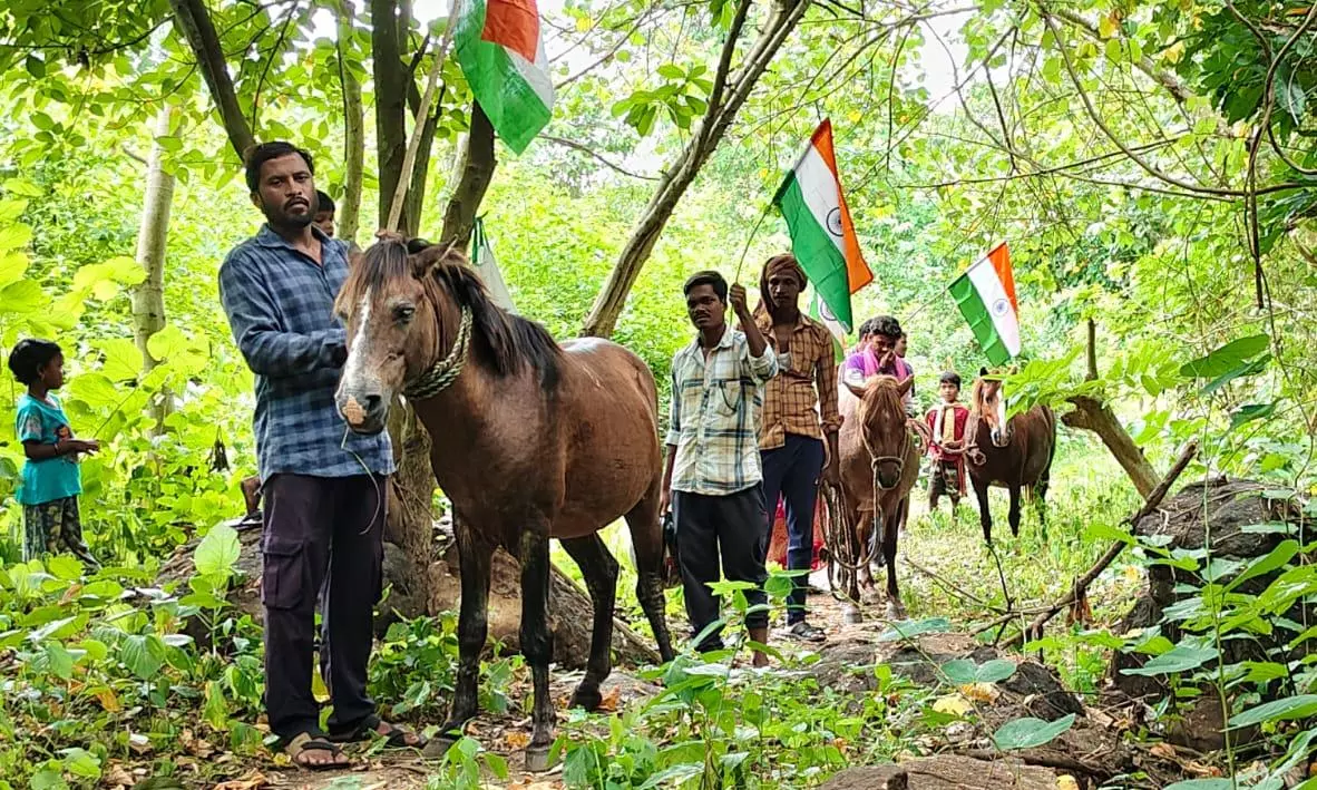 Kondu Tribal Stage Protest On Horseback For Road Connectivity Kondu Tribal Stage Protest On Horseback For Road Connectivity