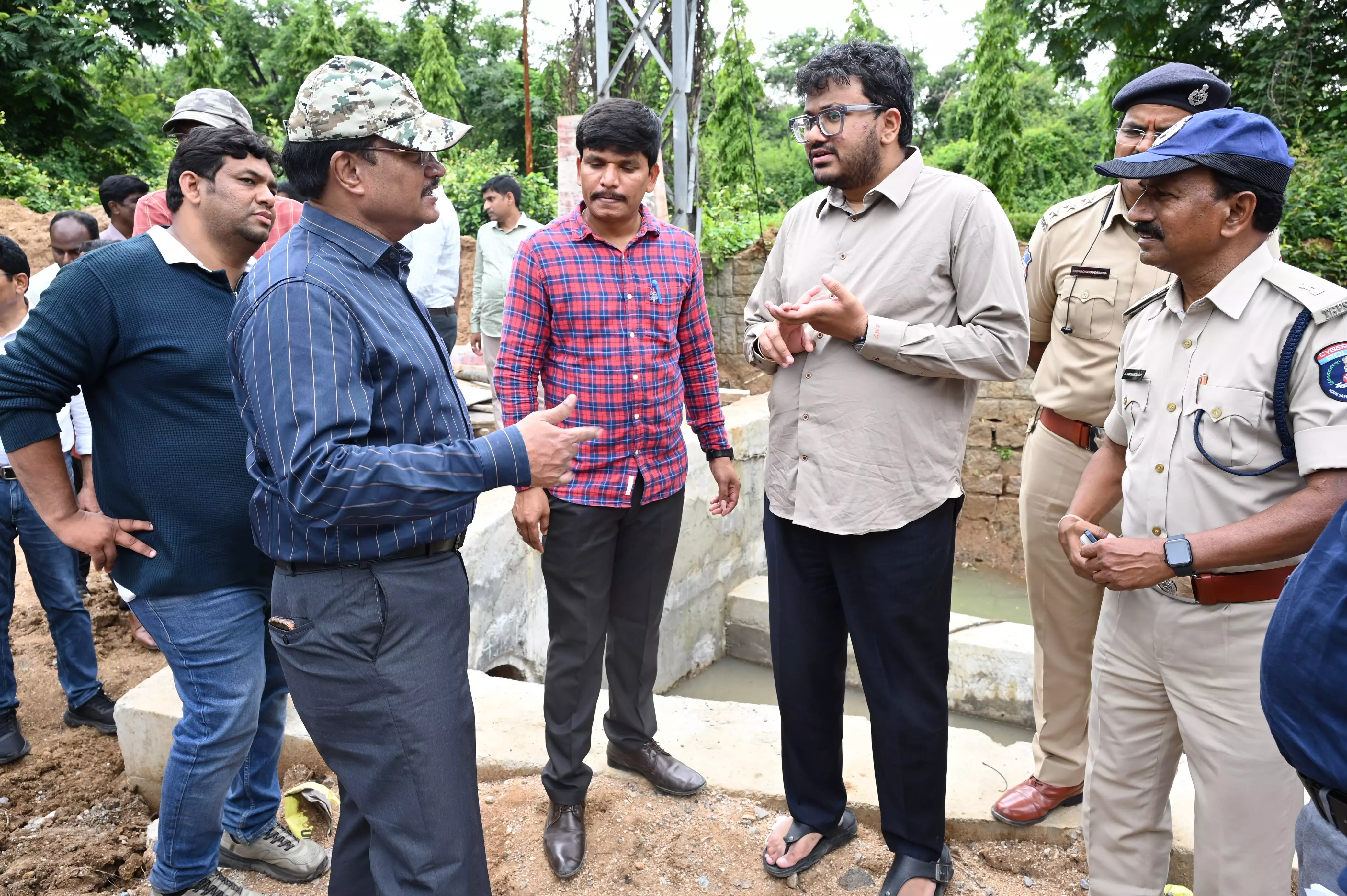 HYDRAA Chief A.V. Ranganath Inspects Lake Restoration and Flood-Prone Points Across Serilingampally HYDRAA Chief A.V. Ranganath Inspects Lake Restoration and Flood-Prone Points Across Serilingampally