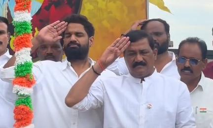 Andhra Pradesh’s Largest School Hoists Flag Upside Down