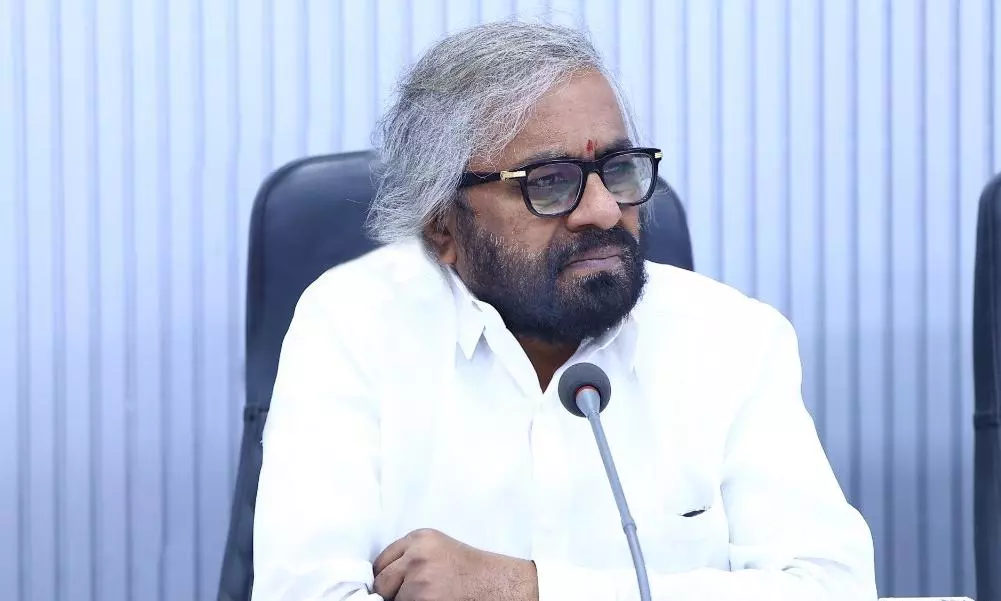 Village Inspections Mandatory for District Panchayat CEOs: Eshwar Khandre Village Inspections Mandatory for District Panchayat CEOs: Eshwar Khandre