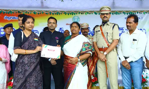 Telangana: Tricolour Flies High, Patriotism Sweeps Across State Telangana: Tricolour Flies High, Patriotism Sweeps Across State