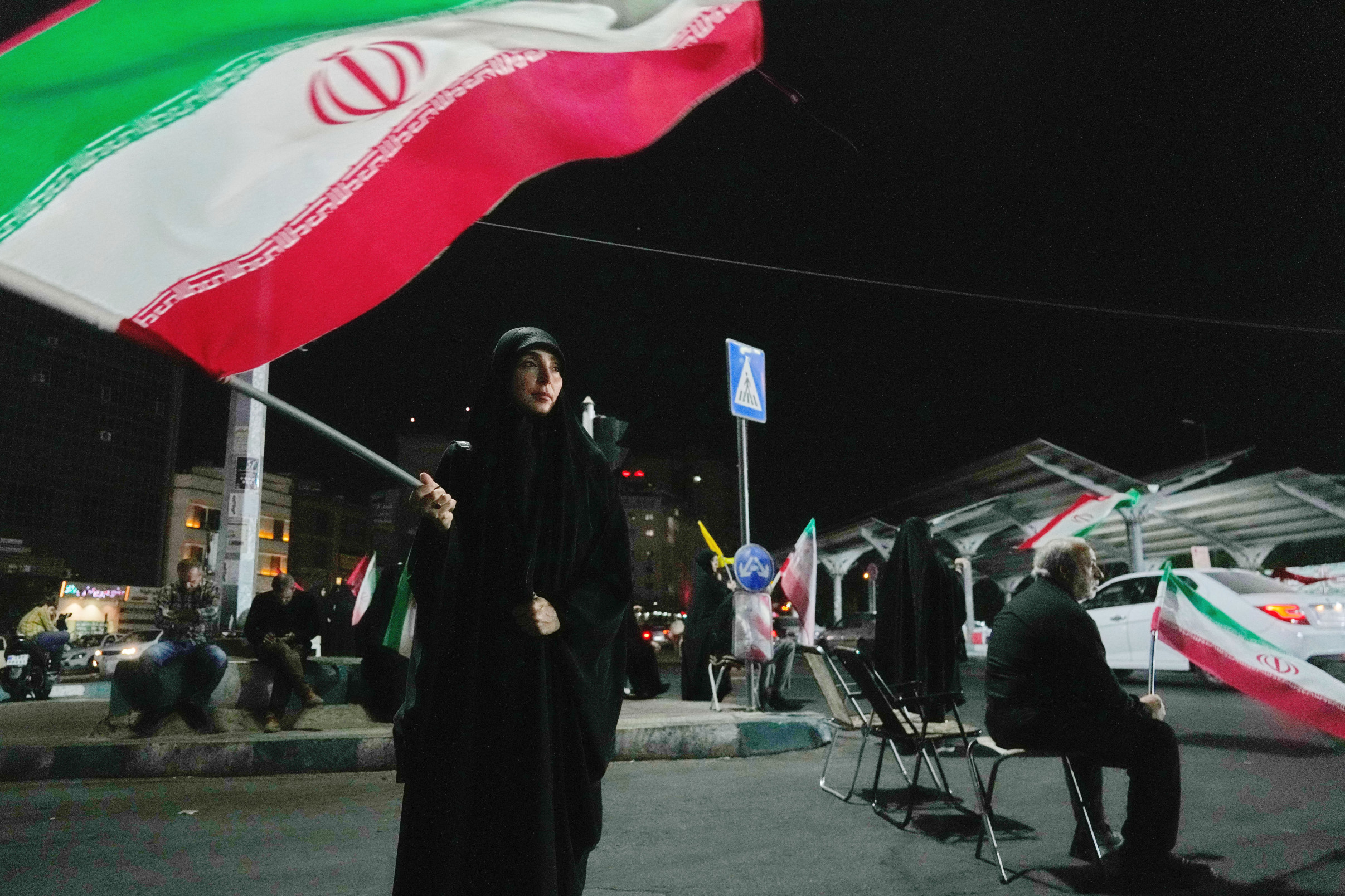 Iran Detains Two French Diplomats Amid Foreign Interference Probe