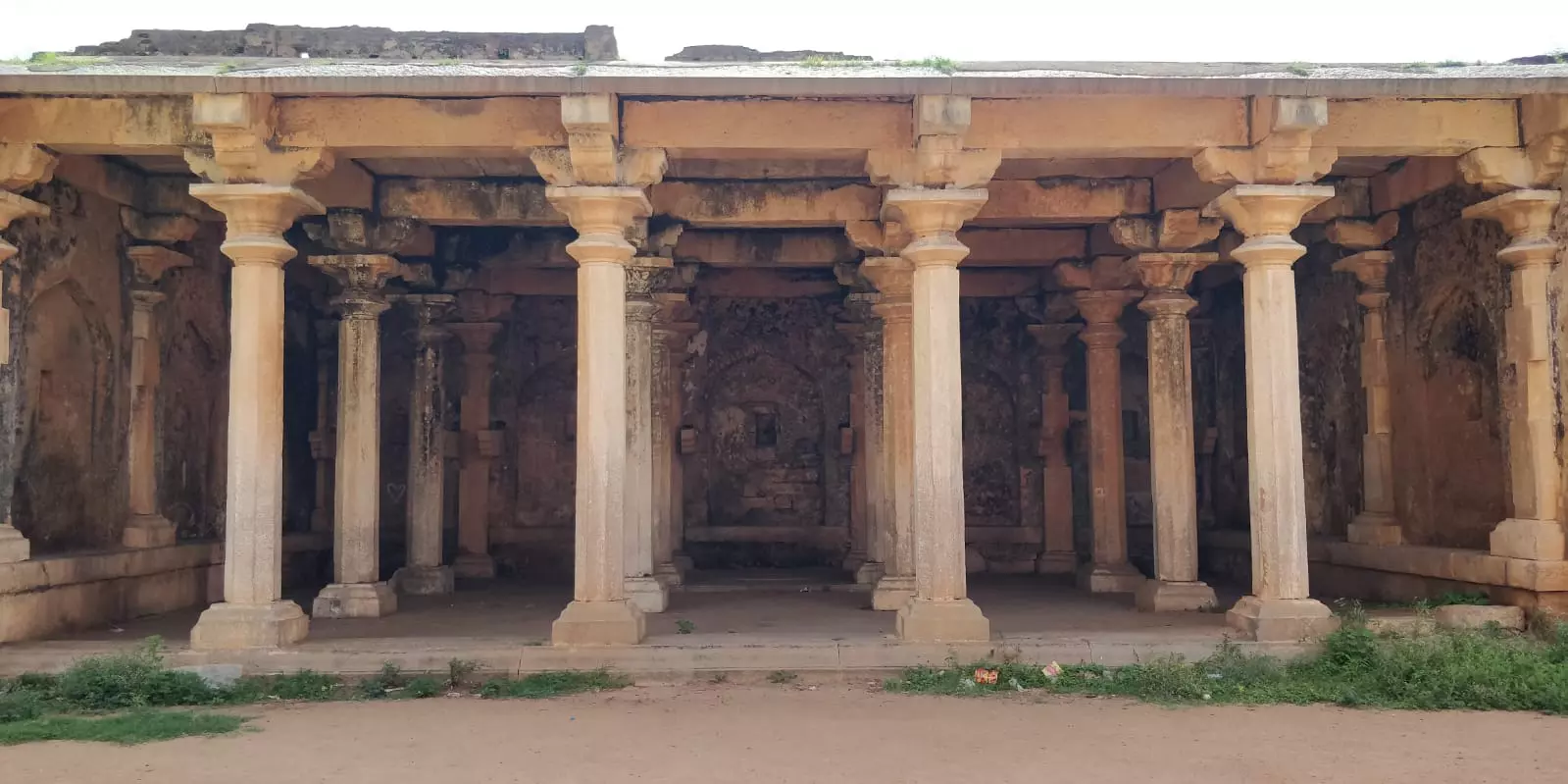 Telangana: Neglect Pushes Qutb Shahi-Era Akkanna Sarai Towards Ruin Telangana: Neglect Pushes Qutb Shahi-Era Akkanna Sarai Towards Ruin