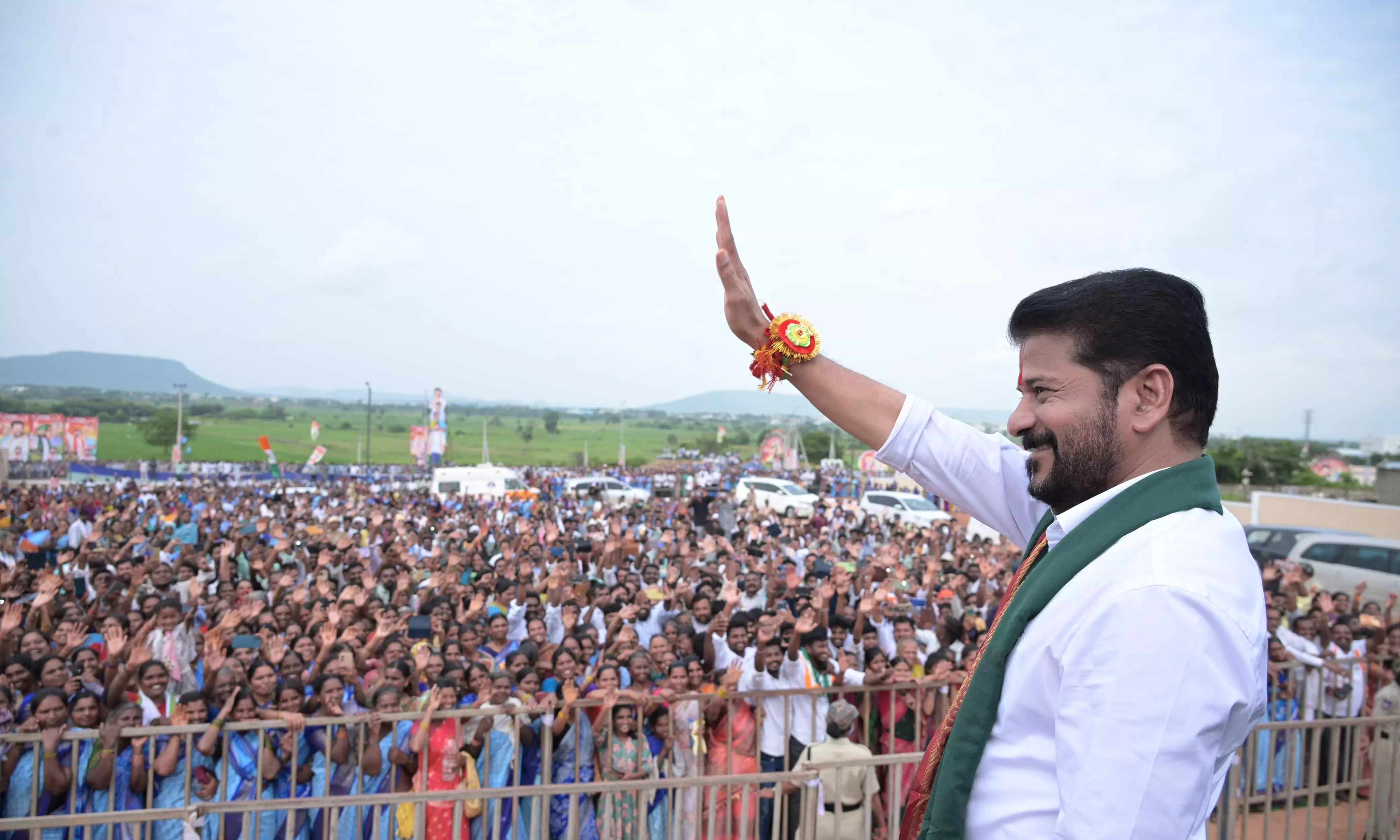 Vote for BRS Will Benefit Only KCR’s Family, Warns Revanth Reddy Vote for BRS Will Benefit Only KCR’s Family, Warns Revanth Reddy