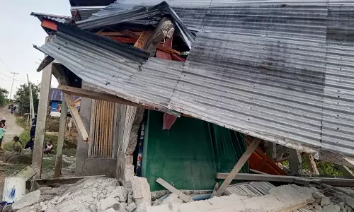 Rescuers Search for Survivors as Indonesian Quake Death Toll Rises to 47