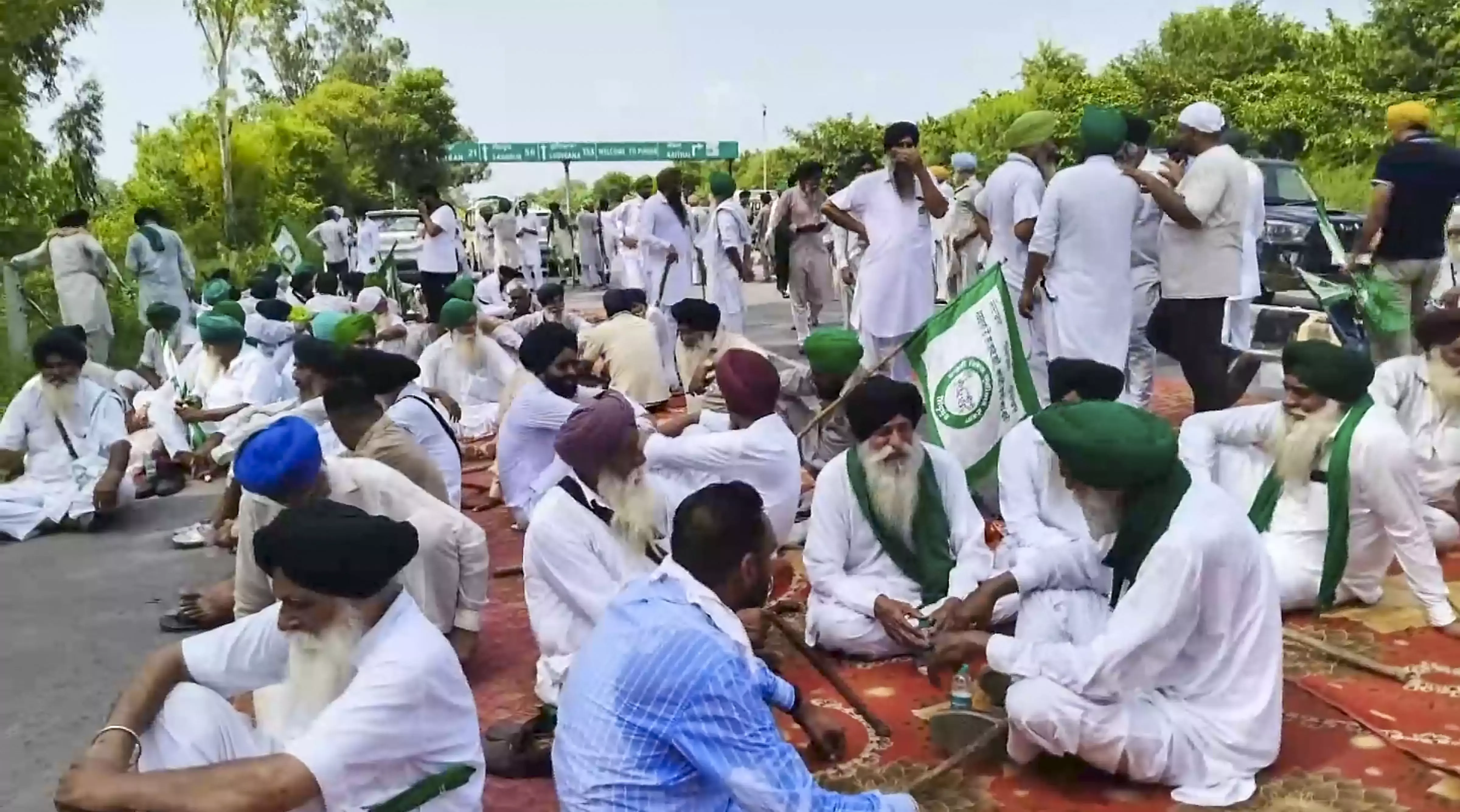 Farmers Urge Modi, Haryana Govt to Allow Peaceful Delhi March Farmers Urge Modi, Haryana Govt to Allow Peaceful Delhi March