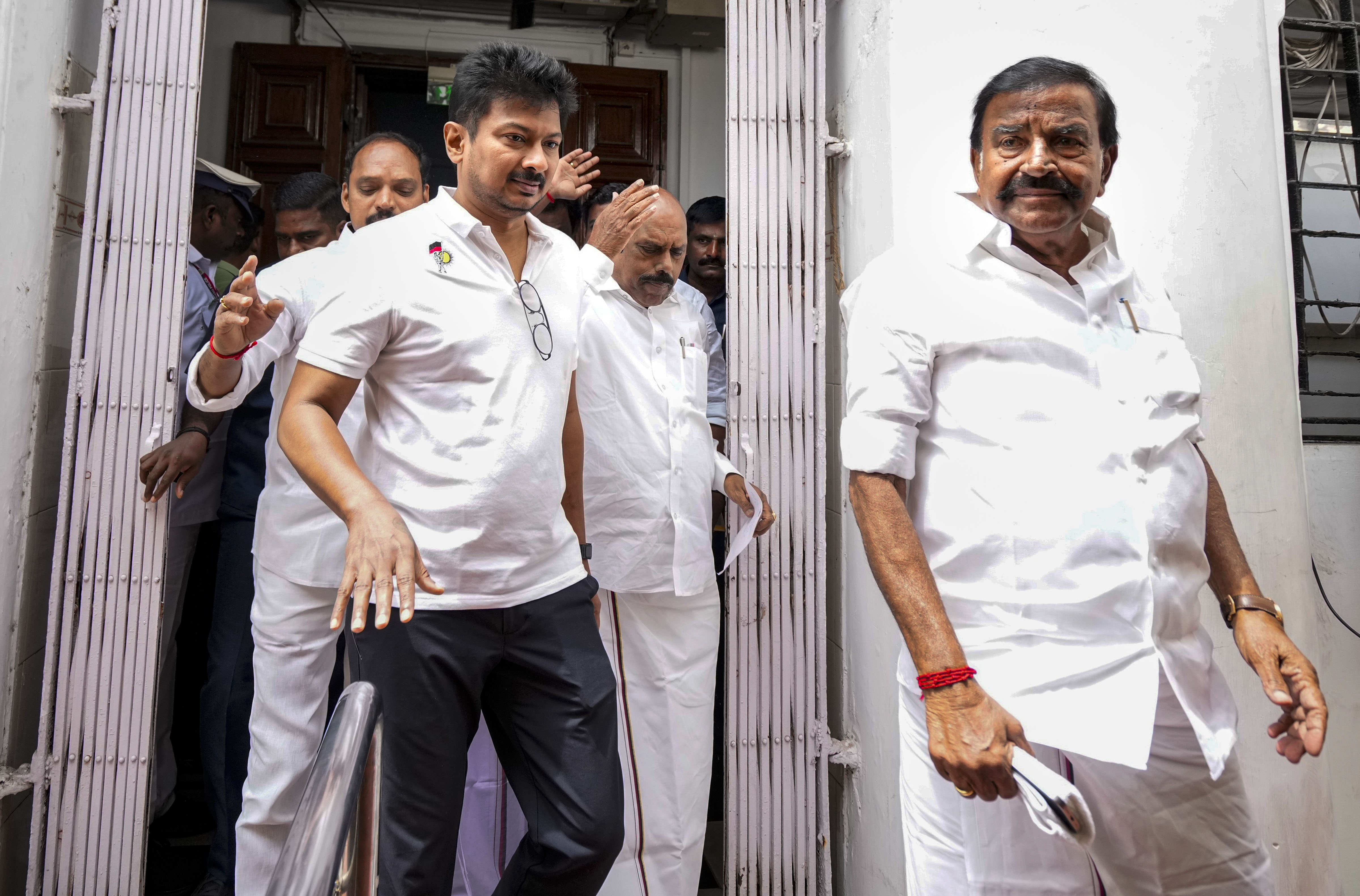 Tamil Nadu Assembly Witnesses Ruckus Over Drugs, DMK Walks Out