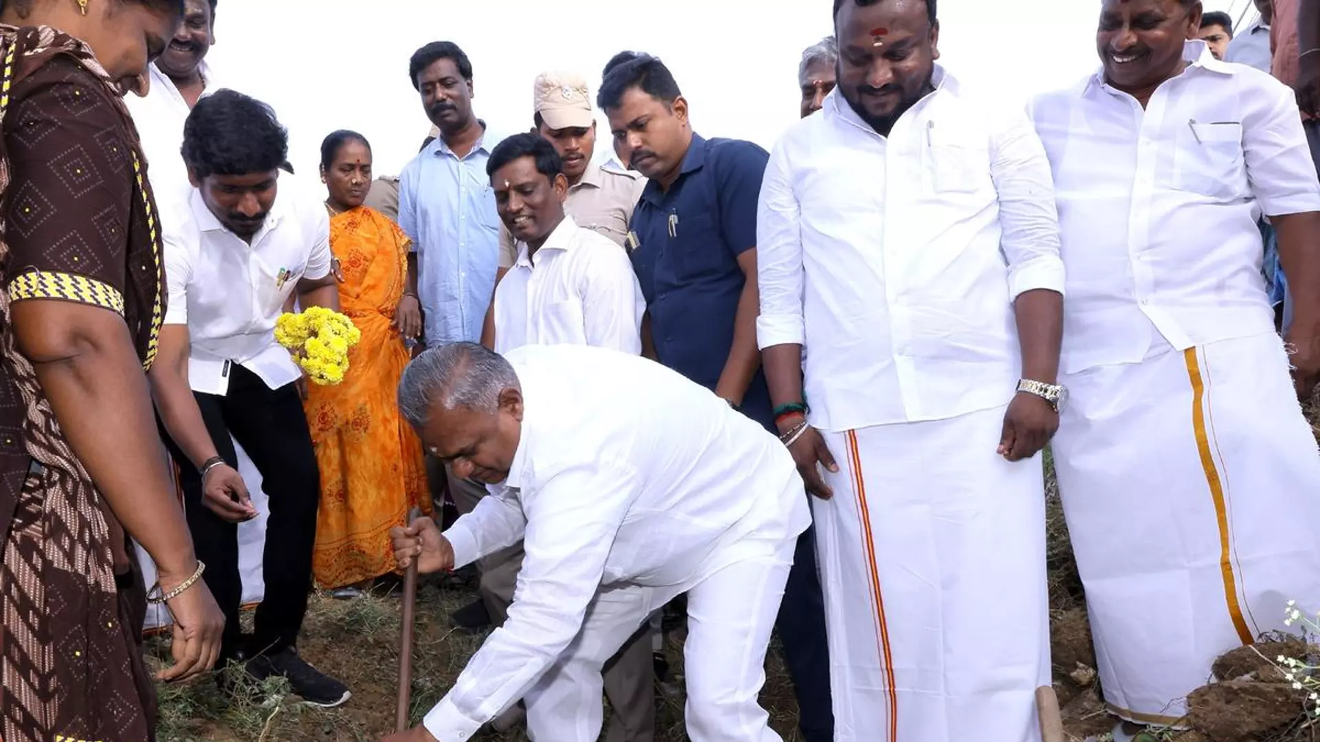TN Water Bodies Restoration Work Scheme Begins TN Water Bodies Restoration Work Scheme Begins