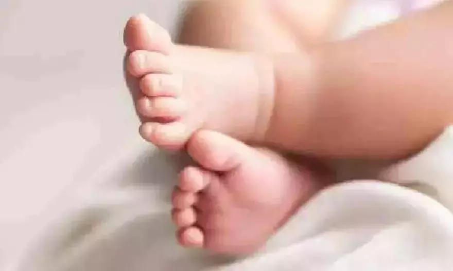 Police Book 4 People for Sale of Newborn Police Book 4 People for Sale of Newborn