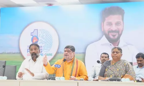 Ponnam: Congress Committed to Kalyana Lakshmi, Shaadi Mubarak Ponnam: Congress Committed to Kalyana Lakshmi, Shaadi Mubarak