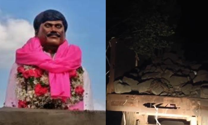 Peddi Sudarshan Reddy Statue Removed in Narsampet