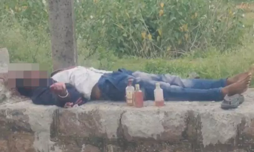 Hanamkonda: Man Found Dead With Suspected Stab Injuries Hanamkonda: Man Found Dead With Suspected Stab Injuries