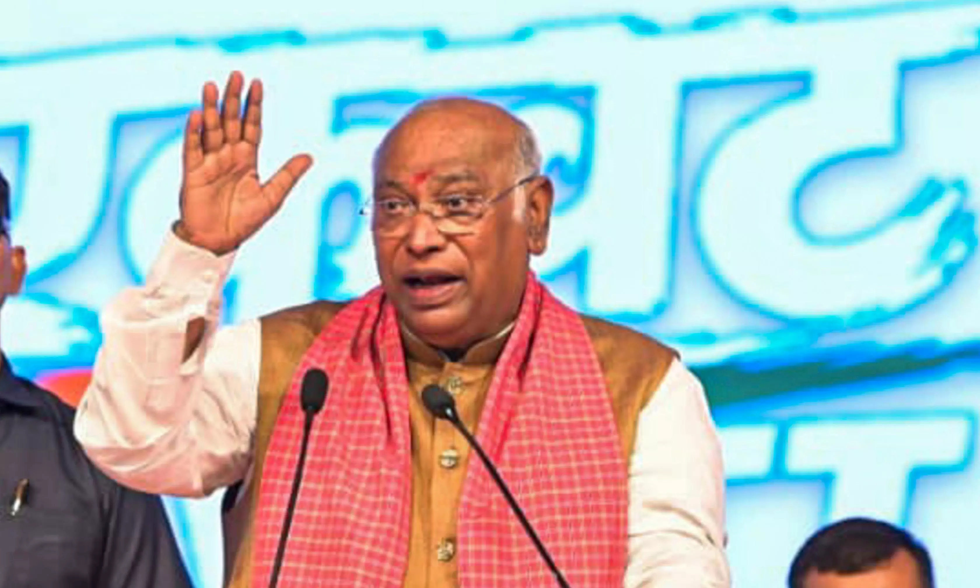 Kharge to Amit Shah: Don’t Teach Us Patriotism Kharge to Amit Shah: Don’t Teach Us Patriotism