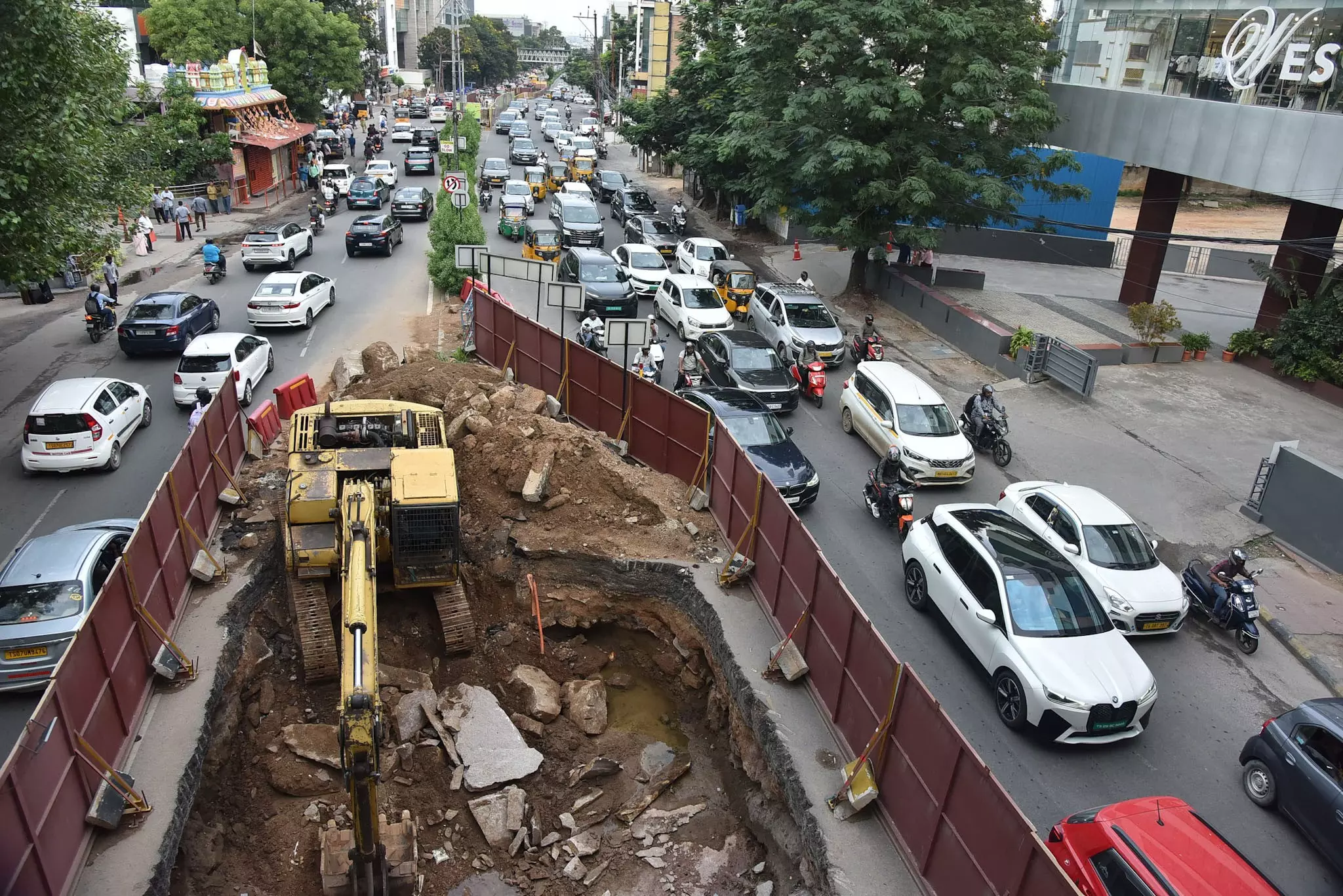KBR Park One-Way Sparks Traffic Chaos KBR Park One-Way Sparks Traffic Chaos
