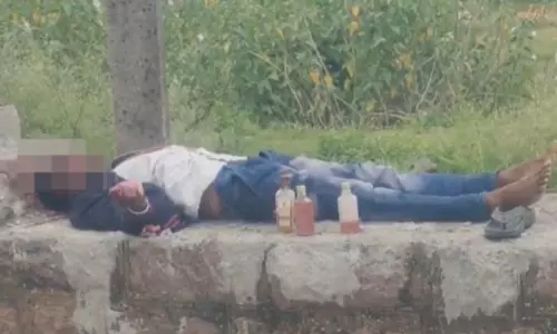 Hanamkonda: Man Found Dead With Suspected Stab Injuries Hanamkonda: Man Found Dead With Suspected Stab Injuries
