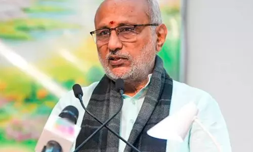 VP Radhakrishnan Urges Graduates To Be Creators, Innovators And Leaders VP Radhakrishnan Urges Graduates To Be Creators, Innovators And Leaders