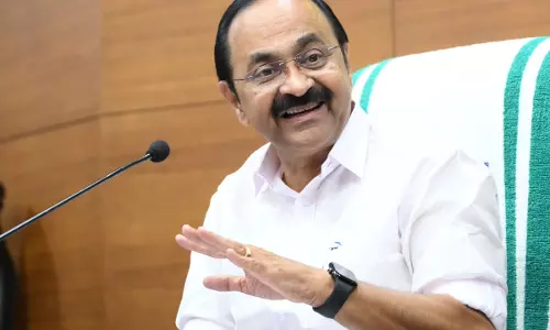 Kerala CM V D Satheesan Slams Governor for Summoning DGP to Lok Bhavan Kerala CM V D Satheesan Slams Governor for Summoning DGP to Lok Bhavan