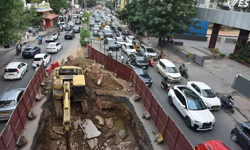 KBR Park One-Way Sparks Traffic Chaos KBR Park One-Way Sparks Traffic Chaos