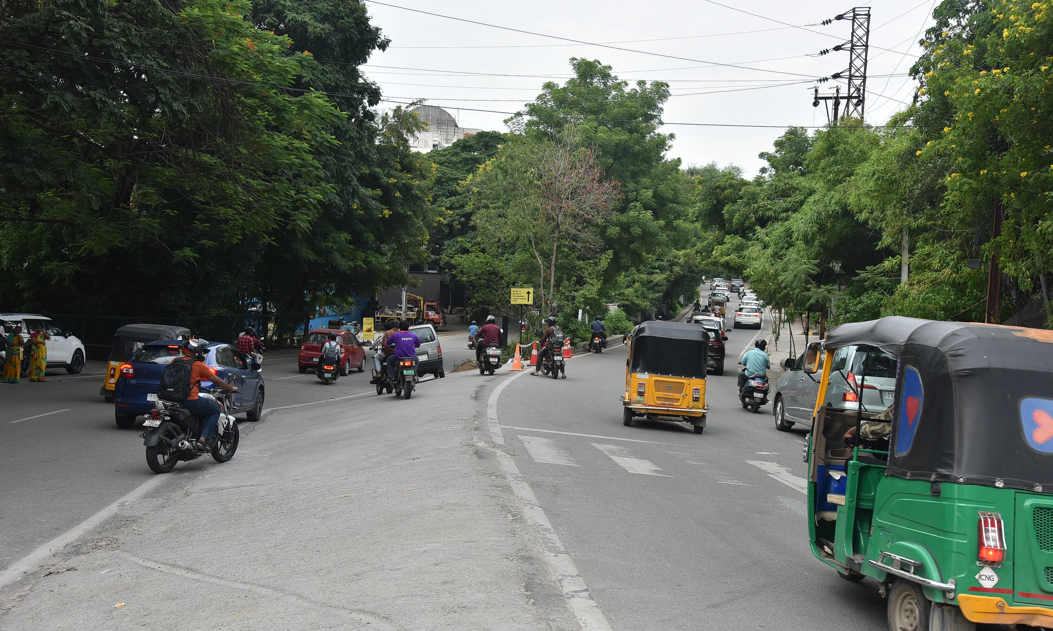 Traffic Eases Near KBR Park on Second Day of Diversions