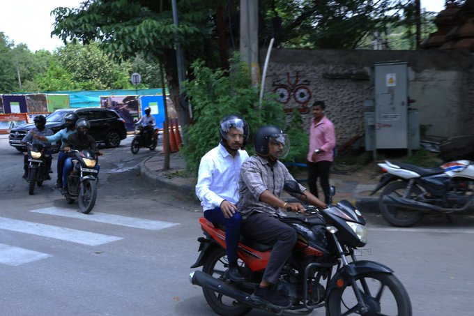 Sajjanar Inspects KBR One-Way Traffic like Ordinary Citizen on Bike