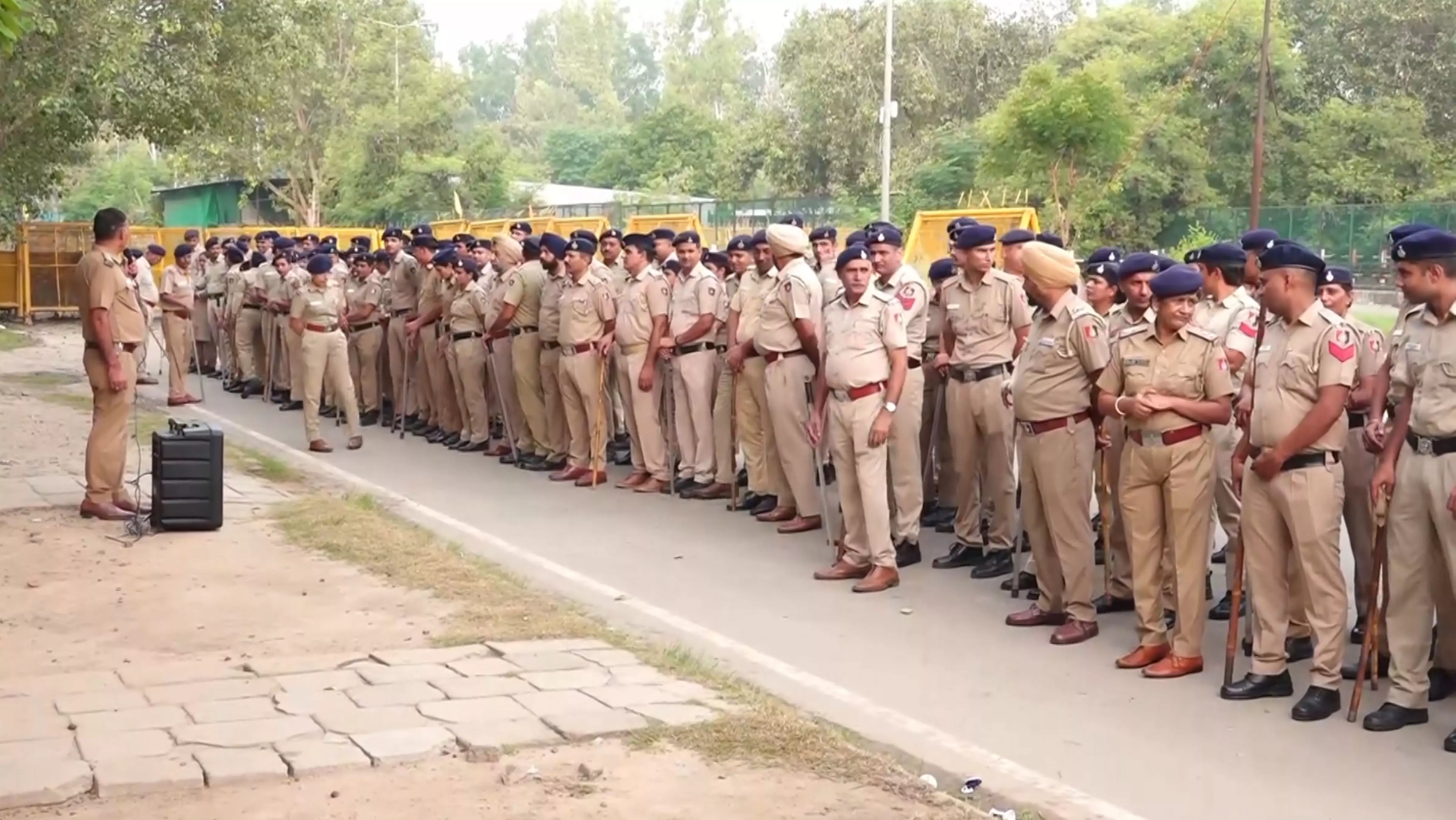 Tight Security at Chandigarh-Mohali Border Points as Qaumi Insaf Morchas Punjab Bandh Kicks In Tight Security at Chandigarh-Mohali Border Points as Qaumi Insaf Morchas Punjab Bandh Kicks In