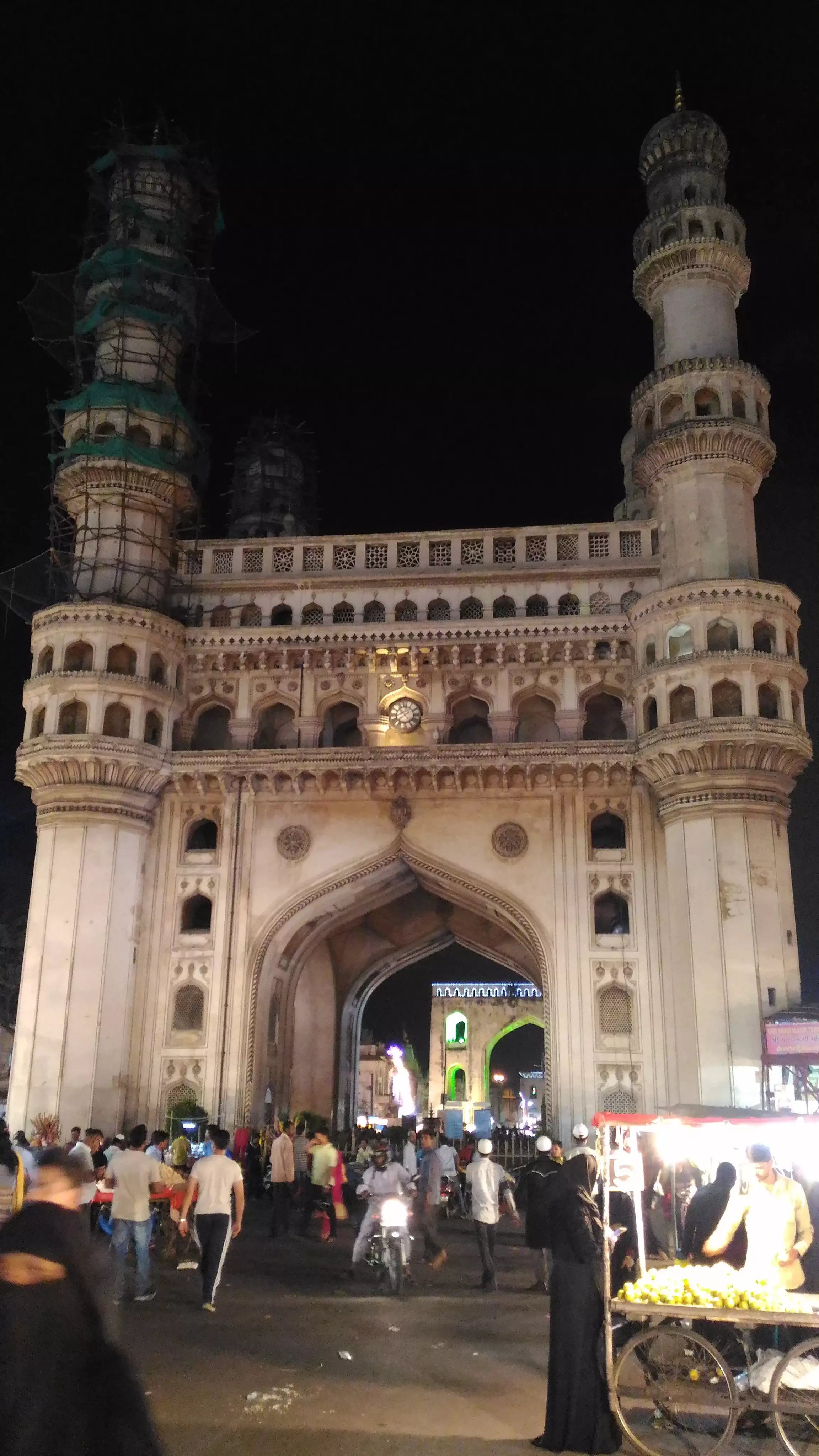 Heavy Rain Damages Charminar as Plaster Peels Off Laad Bazaar-Facing Side Heavy Rain Damages Charminar as Plaster Peels Off Laad Bazaar-Facing Side