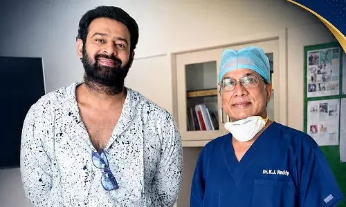 Prabhas Pic With Surgeon, Fans Are Worried Prabhas Pic With Surgeon, Fans Are Worried