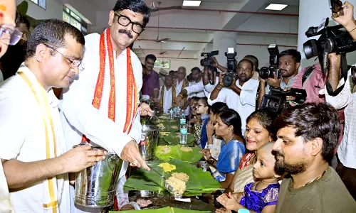Anam Announces Improved Services at Indrakeeladri Shrine for Dasara