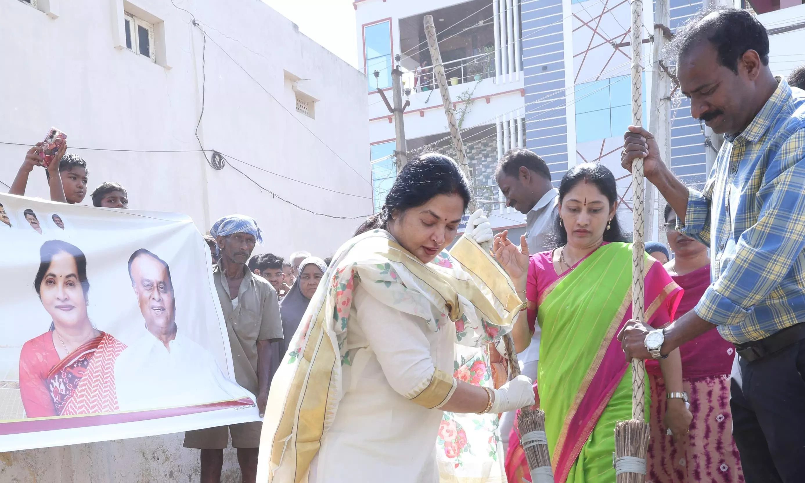Rs 16 Cr Road Works To Get Tenders Soon: MLA Prashanthi Reddy Rs 16 Cr Road Works To Get Tenders Soon: MLA Prashanthi Reddy