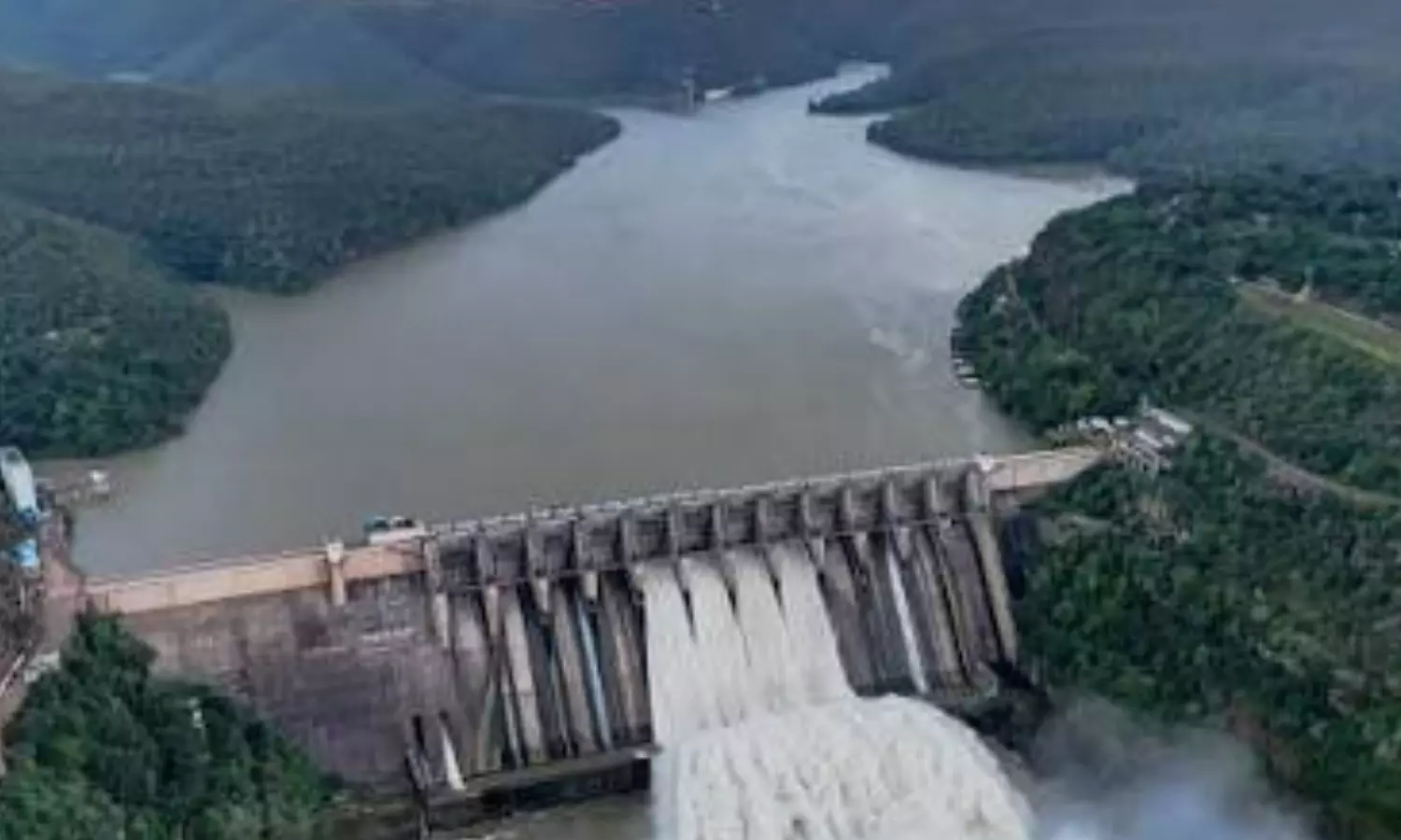 Flood Inflow Continues into Srisailam Reservoir Flood Inflow Continues into Srisailam Reservoir