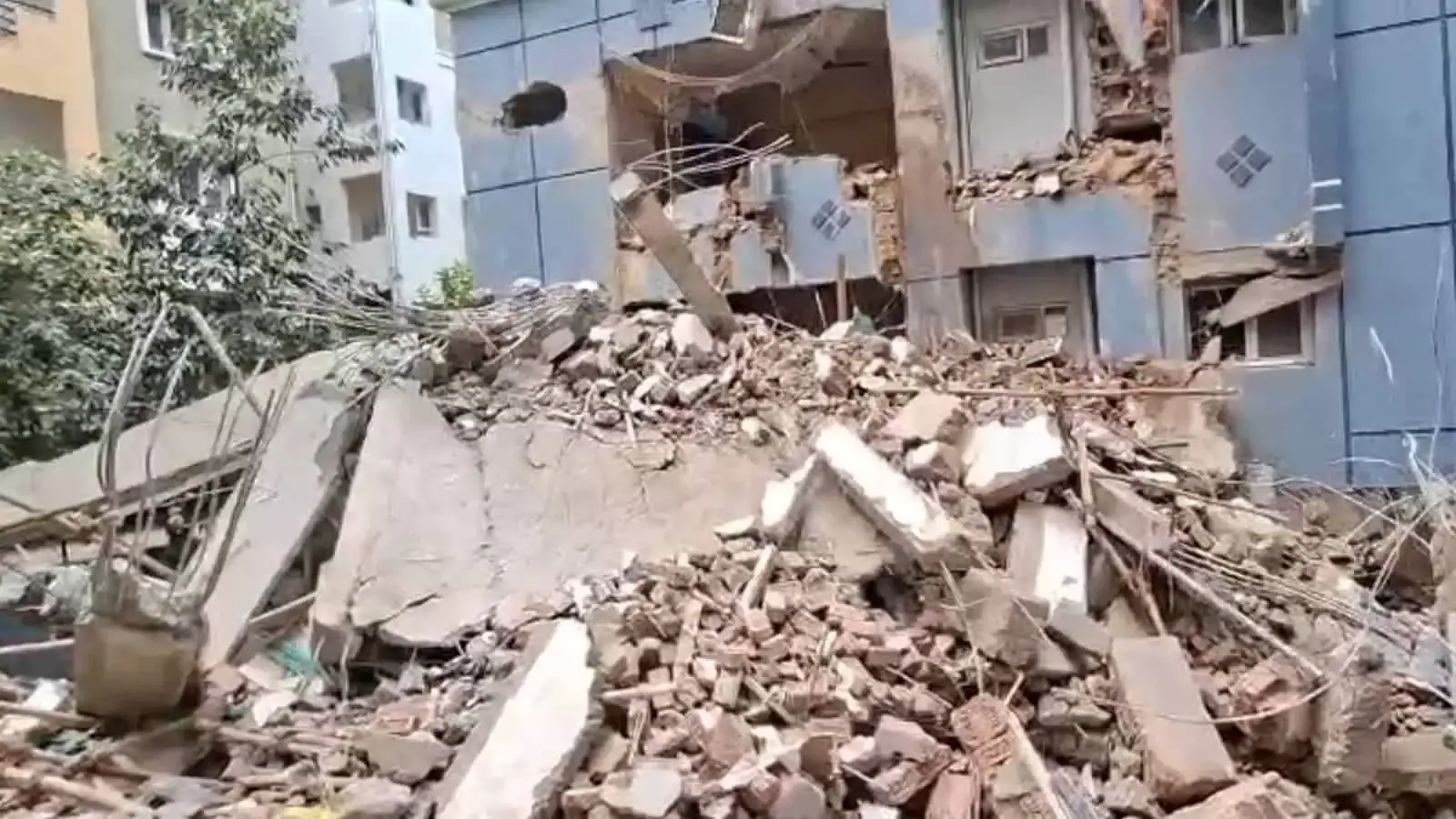 Residents Shaken as Building Collapses in Whitefields Residents Shaken as Building Collapses in Whitefields