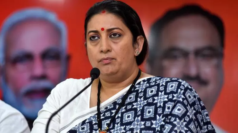 Irani Asks Rahul To Back Early Rollout Of Women’s Quota Irani Asks Rahul To Back Early Rollout Of Women’s Quota