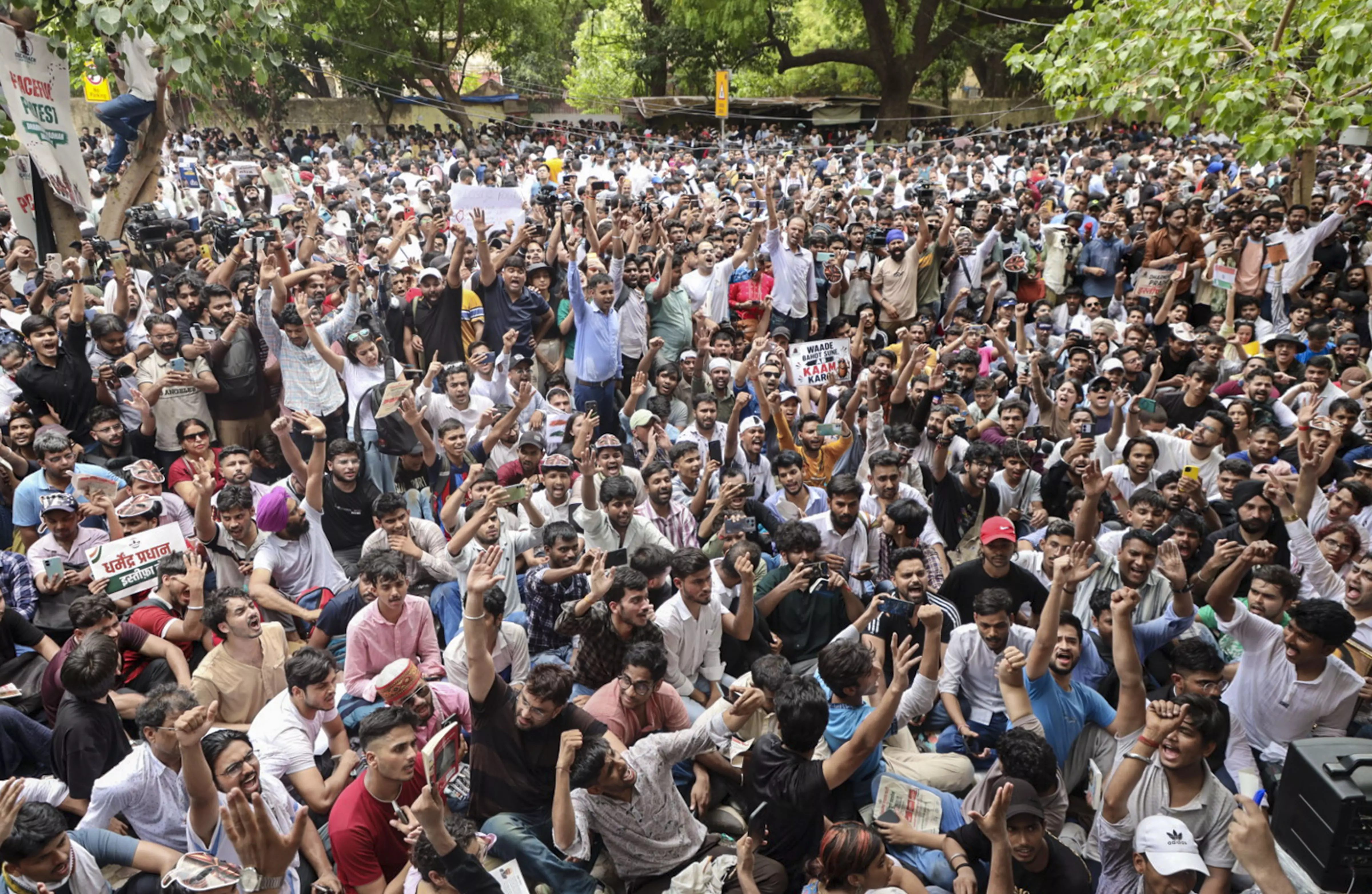 Bharat Bhushan | Vande Mataram Won’t Hide Temple Graft, Gen Z Revolt Bharat Bhushan | Vande Mataram Won’t Hide Temple Graft, Gen Z Revolt