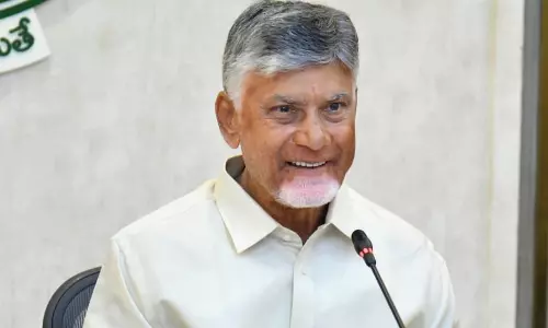 AP CM Naidu Pays Tributes to Tanguturi Prakasam Panthulu on Birth Anniversary AP CM Naidu Pays Tributes to Tanguturi Prakasam Panthulu on Birth Anniversary