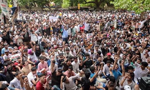 Bharat Bhushan | Vande Mataram Won’t Hide Temple Graft, Gen Z Revolt Bharat Bhushan | Vande Mataram Won’t Hide Temple Graft, Gen Z Revolt