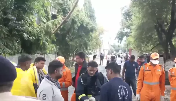 Over 40 Fall Ill After Chlorine Gas Leak at Nagpur Water Treatment Plant Over 40 Fall Ill After Chlorine Gas Leak at Nagpur Water Treatment Plant