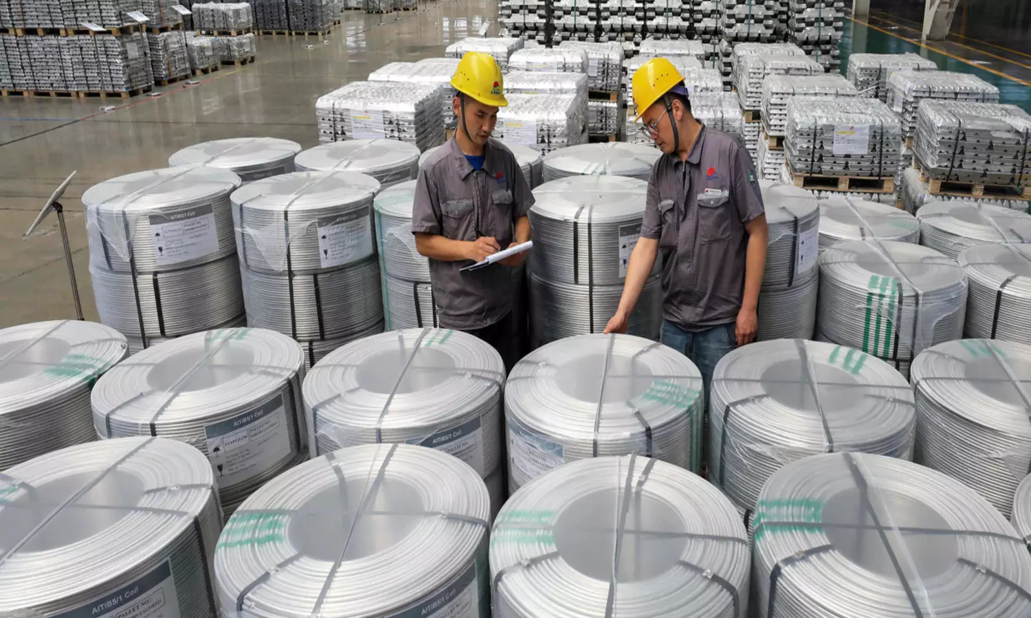 Workers In China Fear Being Replaced Amid Rising AI Impact On Jobs Workers In China Fear Being Replaced Amid Rising AI Impact On Jobs