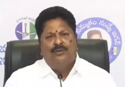 ED Takes Ex-Minister Nageswara Rao to Gandhi Hospital for Medical Check-up ED Takes Ex-Minister Nageswara Rao to Gandhi Hospital for Medical Check-up
