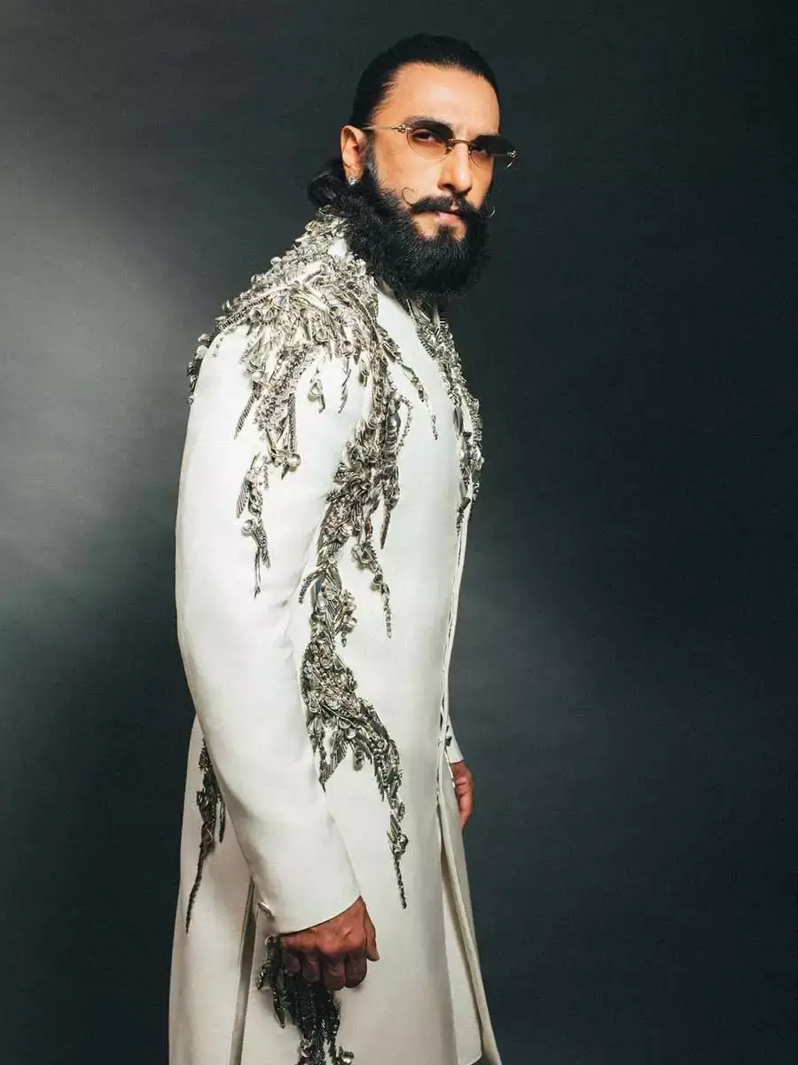 Ranveer Threatens Legal Action if IMPPA Intervenes in ‘Don 3’ Row Ranveer Threatens Legal Action if IMPPA Intervenes in ‘Don 3’ Row