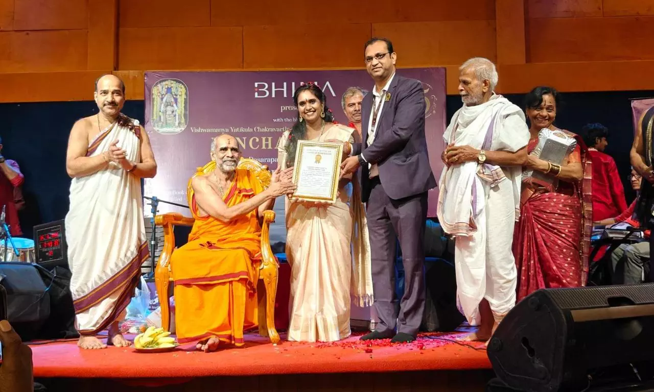Udupi: Sangeetha Balachandra Completes 25-Hour Dasa Kirtana Recital Udupi: Sangeetha Balachandra Completes 25-Hour Dasa Kirtana Recital