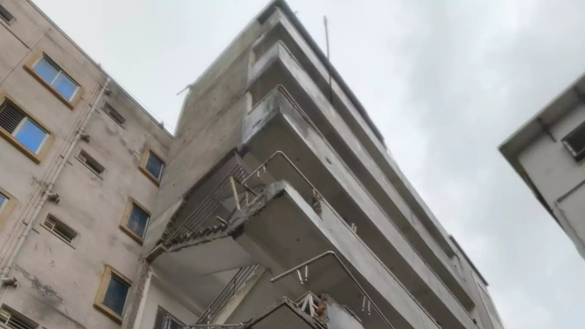 Cyberabad Civic Body Demolishes Nine Allegedly Illegal Structures Cyberabad Civic Body Demolishes Nine Allegedly Illegal Structures