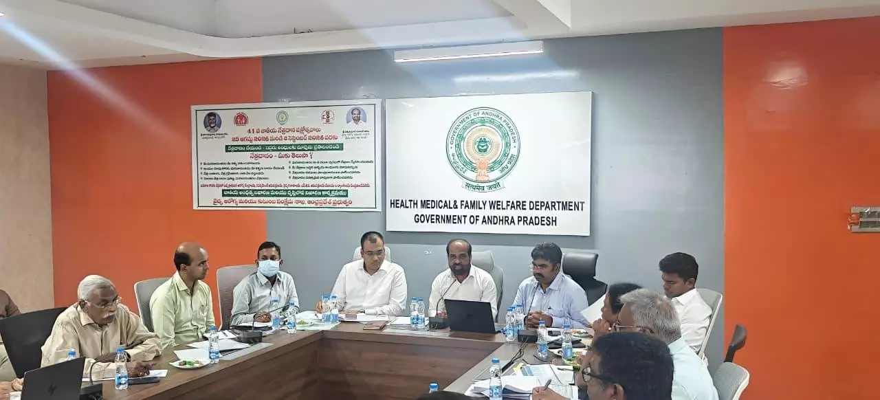 Minister Reviews Healthcare Arrangements for Godavari Pushkaralu Minister Reviews Healthcare Arrangements for Godavari Pushkaralu