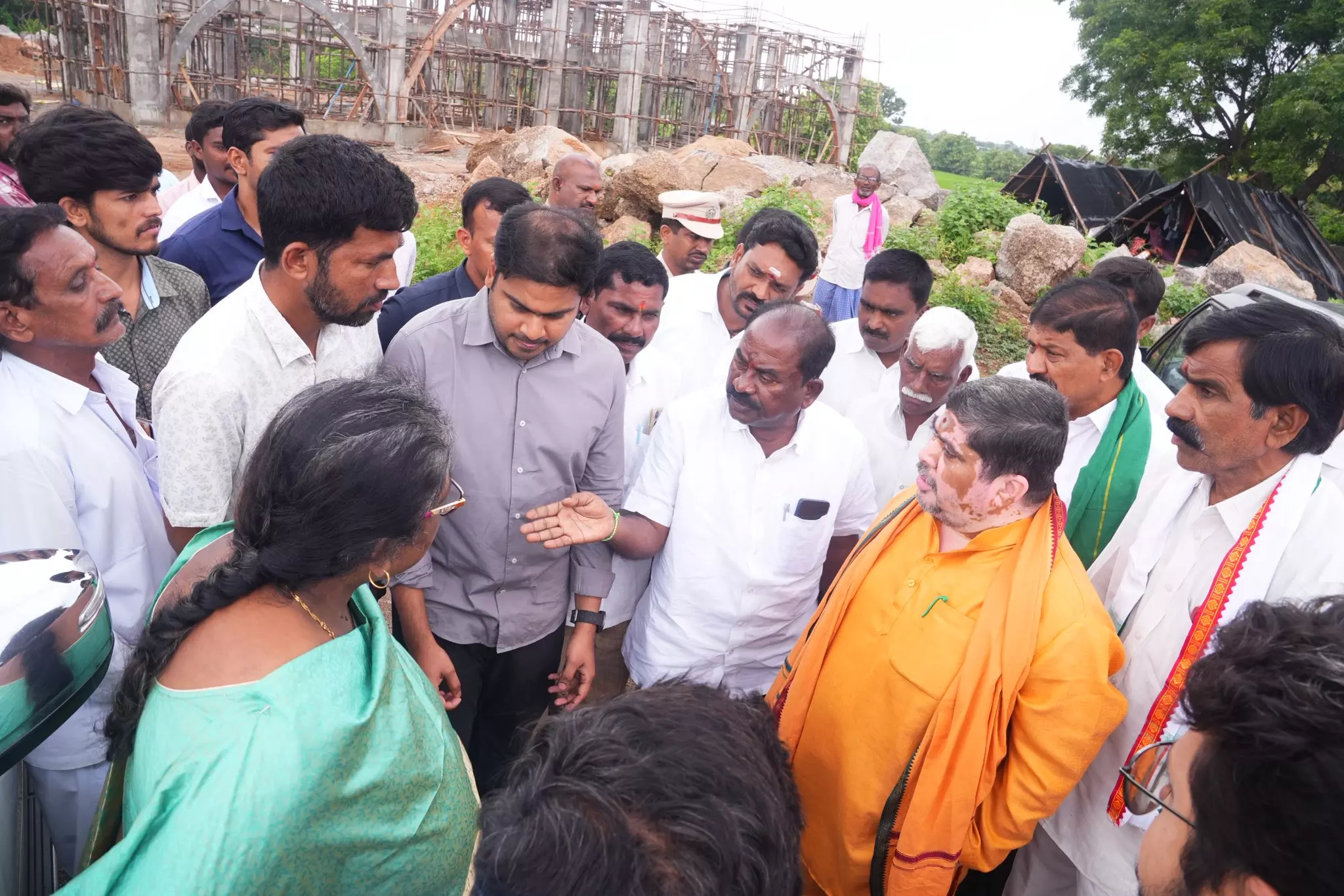 Expedite Works Related to Sarvayipet Pappanna Goud Tourism Project: Ponnam Expedite Works Related to Sarvayipet Pappanna Goud Tourism Project: Ponnam