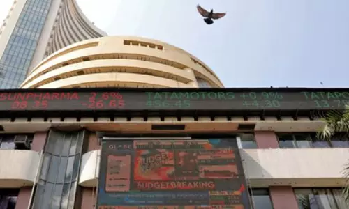 Sensex, Nifty Flat In Early Trade As Crude Oil Prices Stay Above USD 100 Sensex, Nifty Flat In Early Trade As Crude Oil Prices Stay Above USD 100