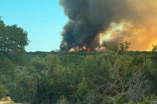 Fast-Moving Texas Wildfire Burns 78 Square Miles, Forces Evacuations Fast-Moving Texas Wildfire Burns 78 Square Miles, Forces Evacuations