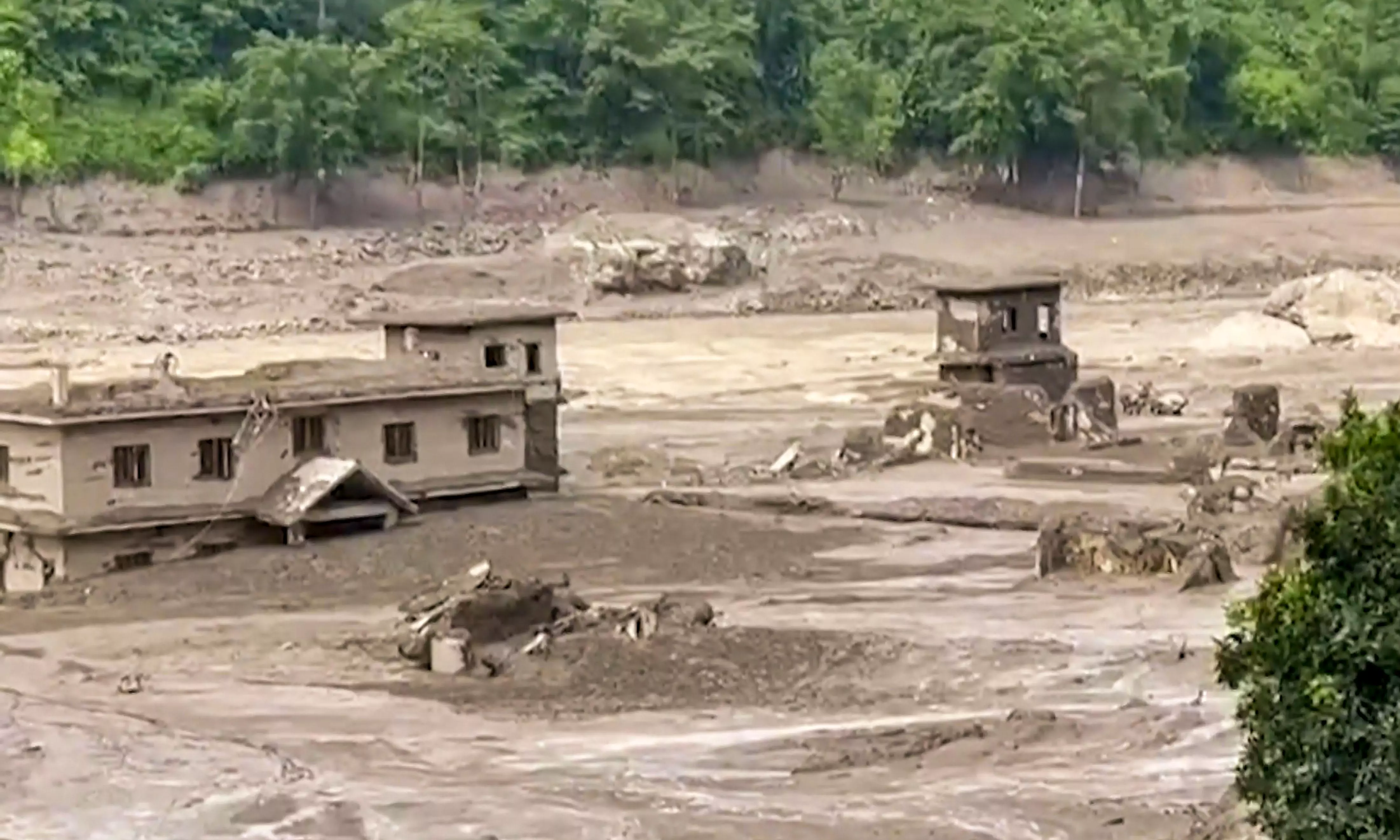 Dayanidhi Maran Urge Centre, State To Rescue 50 Tamil Nadu Tourists Stranded in Nepal Floods Dayanidhi Maran Urge Centre, State To Rescue 50 Tamil Nadu Tourists Stranded in Nepal Floods